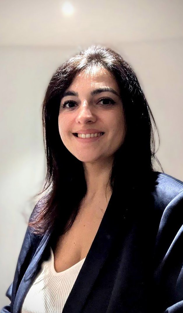 Andreea Toma, founder of DORHub, marketing strategy consultant in London