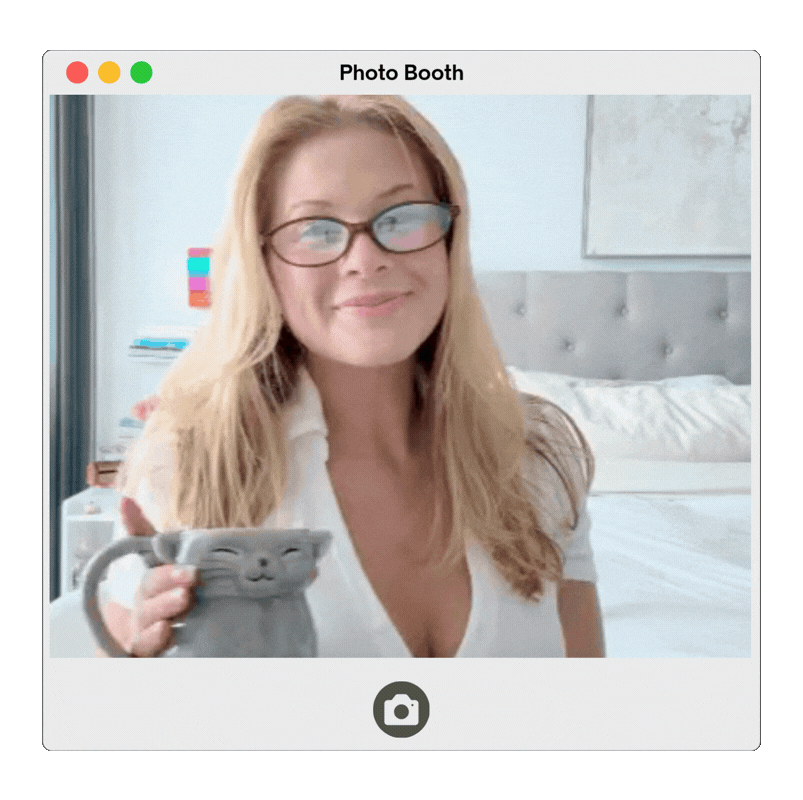 Animated photo booth strip of Sunny