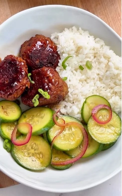 pairplatepour with Notoko Sauce