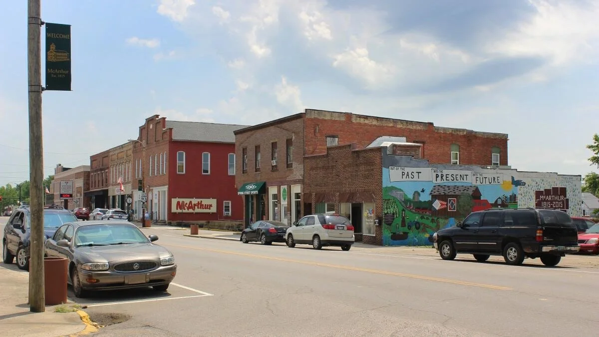 Downtown Jackson Ohio streetscape