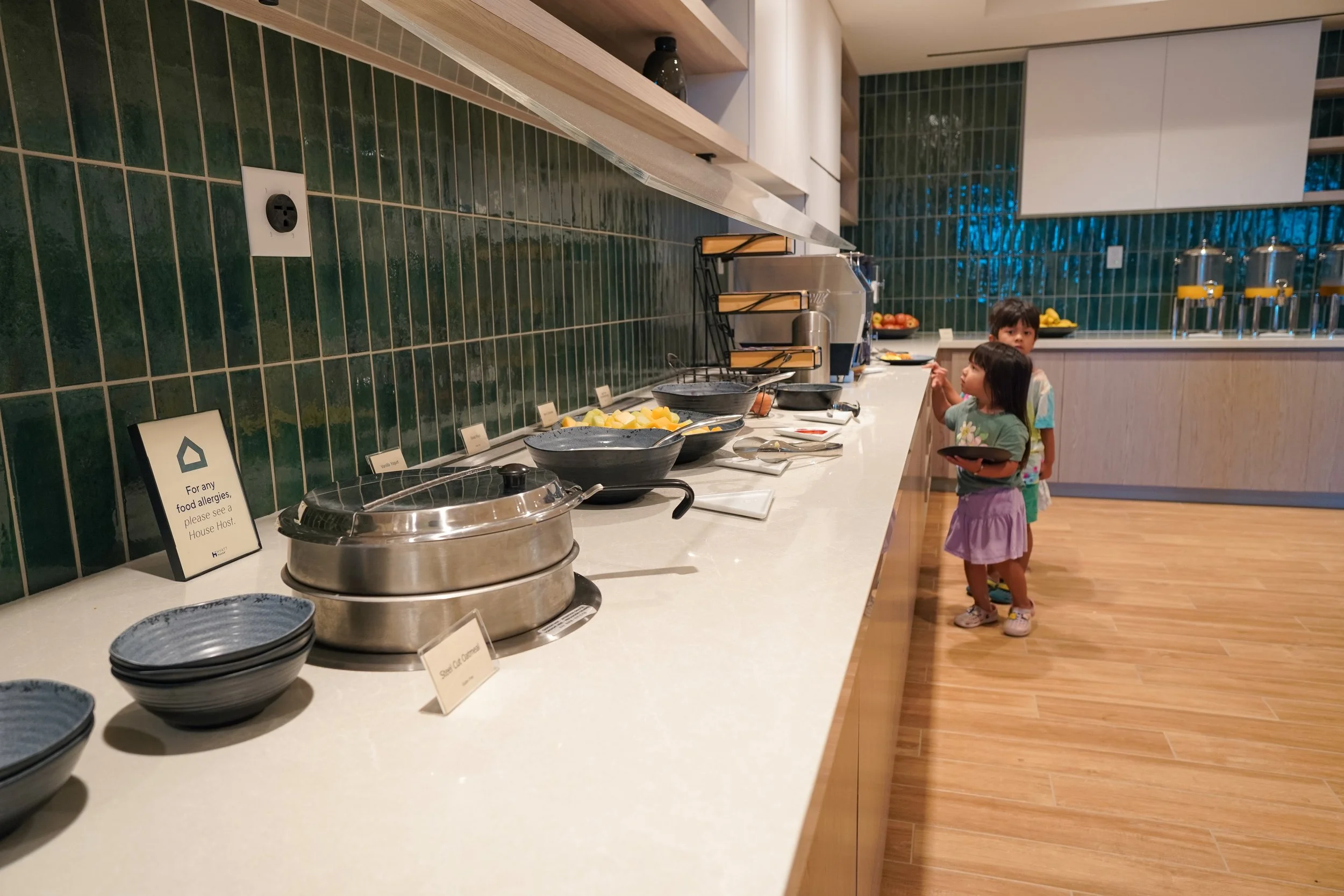 Dining room at Hyatt Place and House Hoʻopili