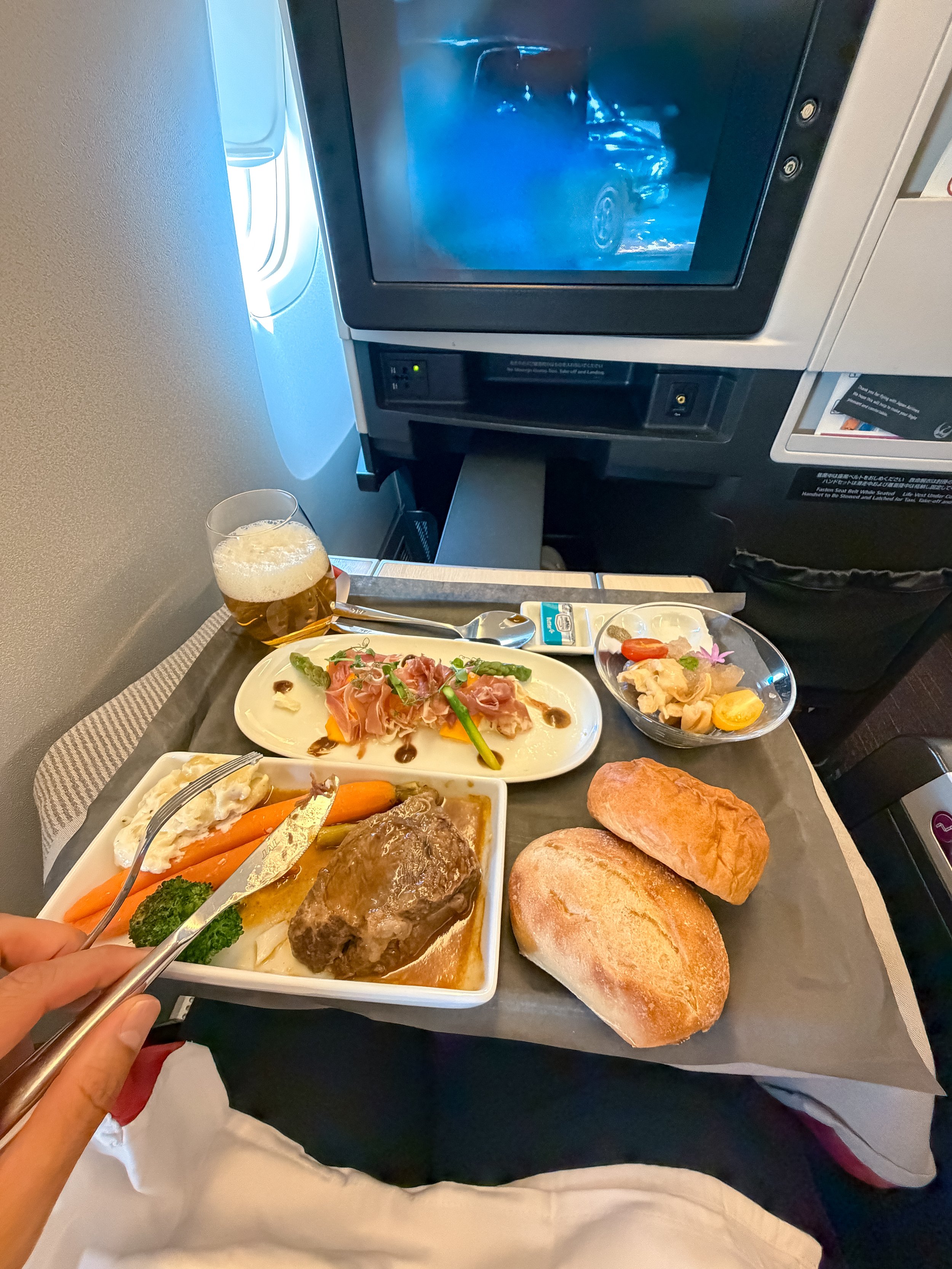 The inflight meal Scottie enjoyed on his recent Japan Airlines flight