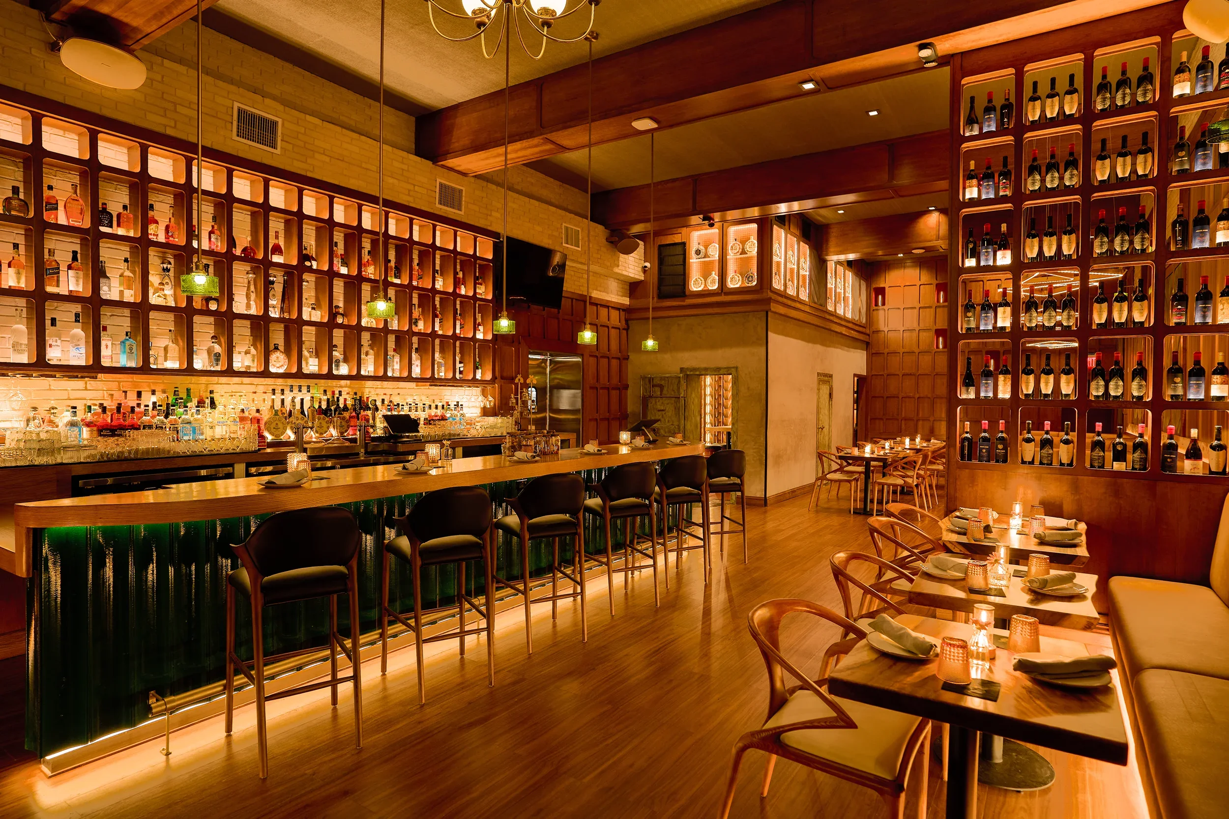 Gaucho Grill Temecula interior dining room and bar