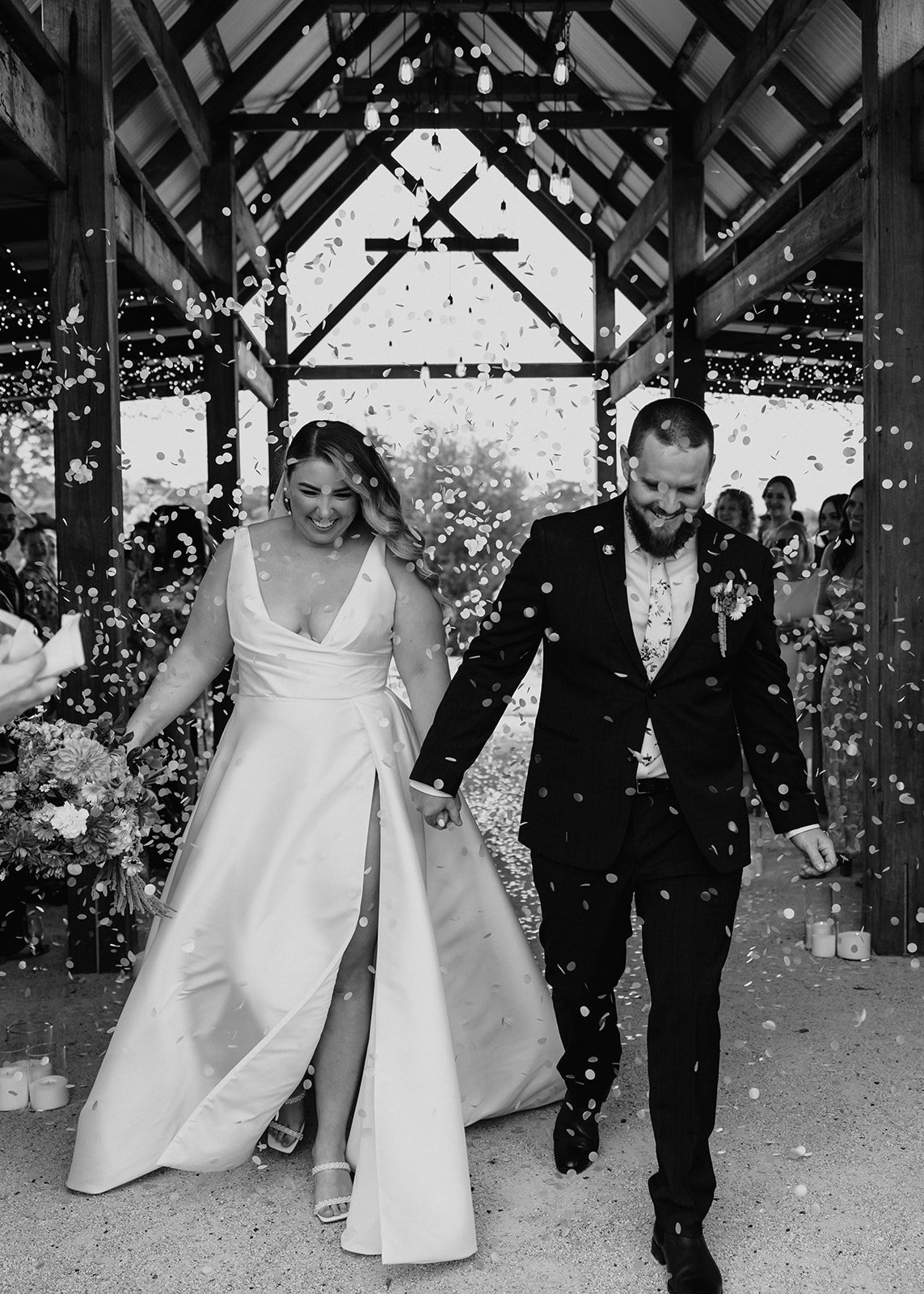 Editorial bride in motion - Nicole Butler Photography