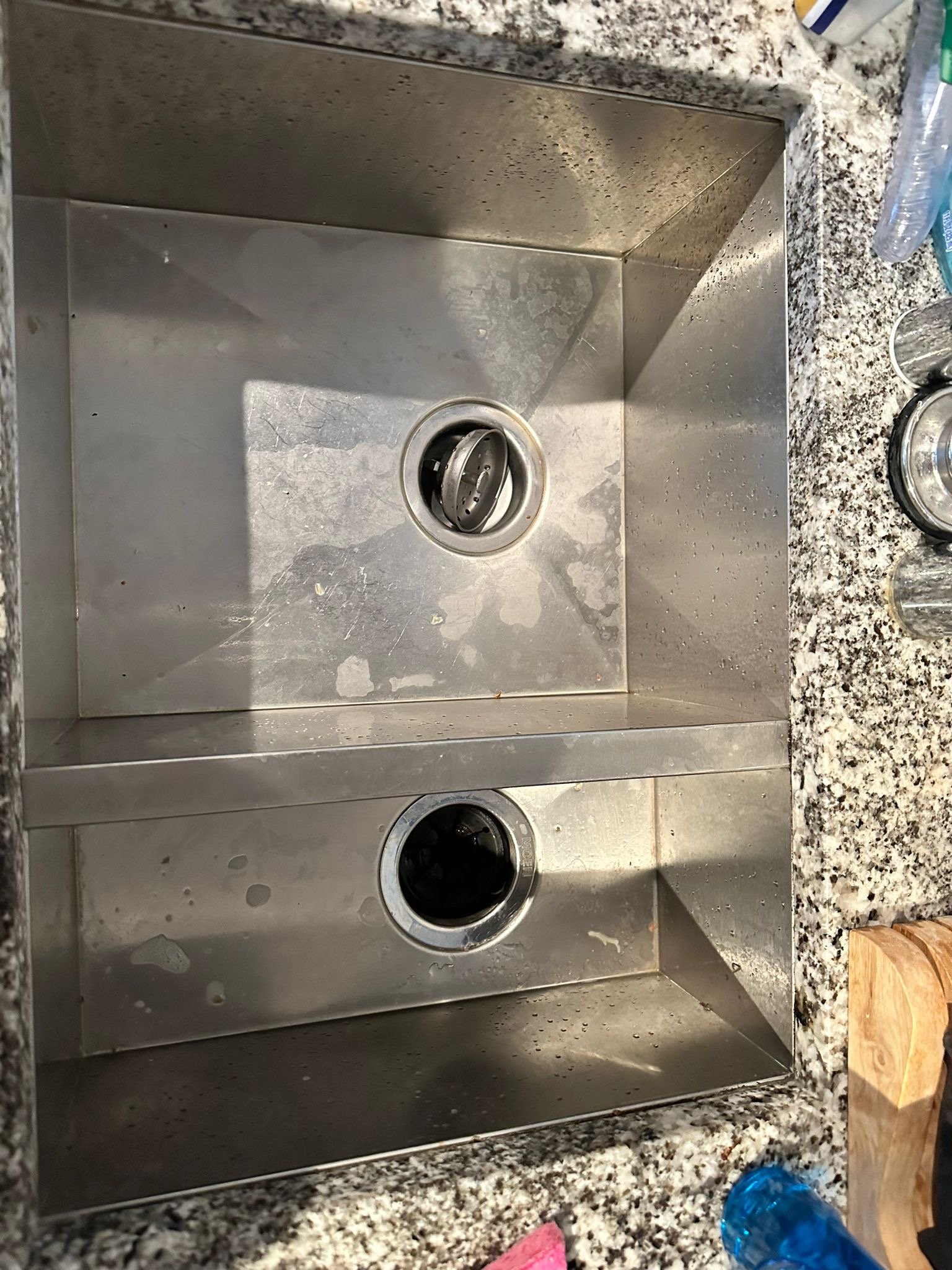 Sink with water marks before cleaning