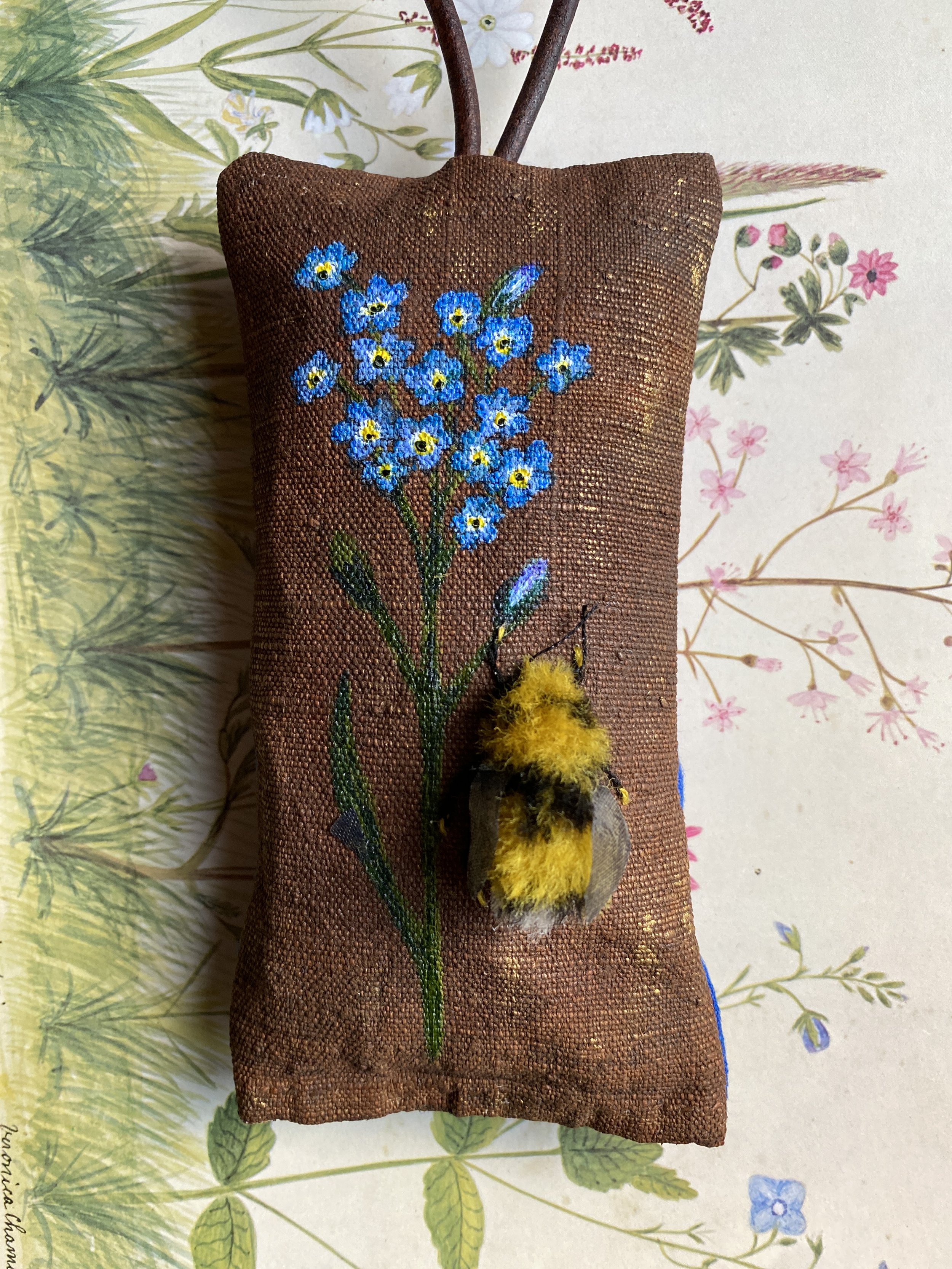 Bee Garden Sachet