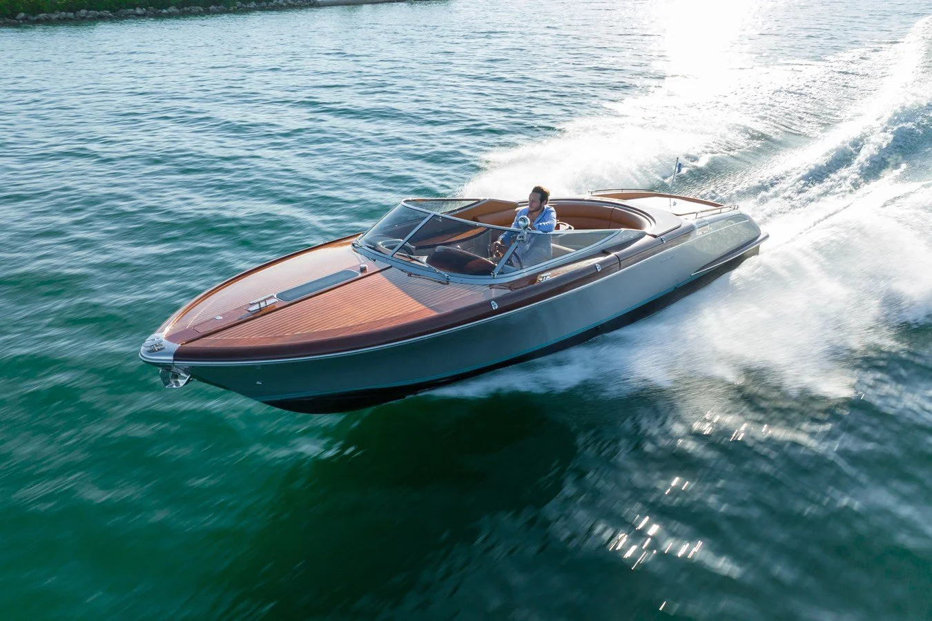 Day cruiser bowrider boat detailing Miami