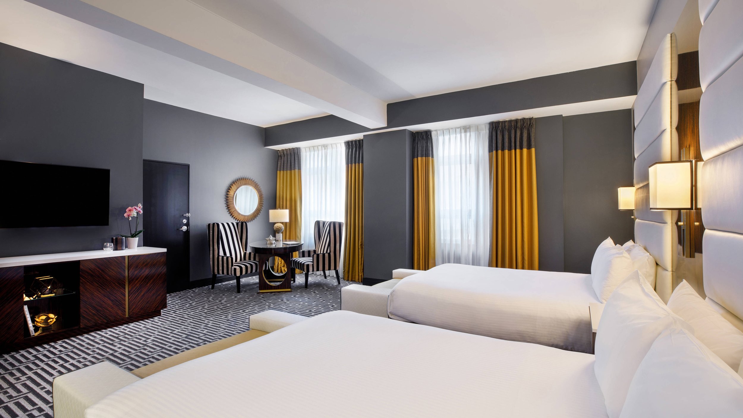 Queen Queen Guest Room