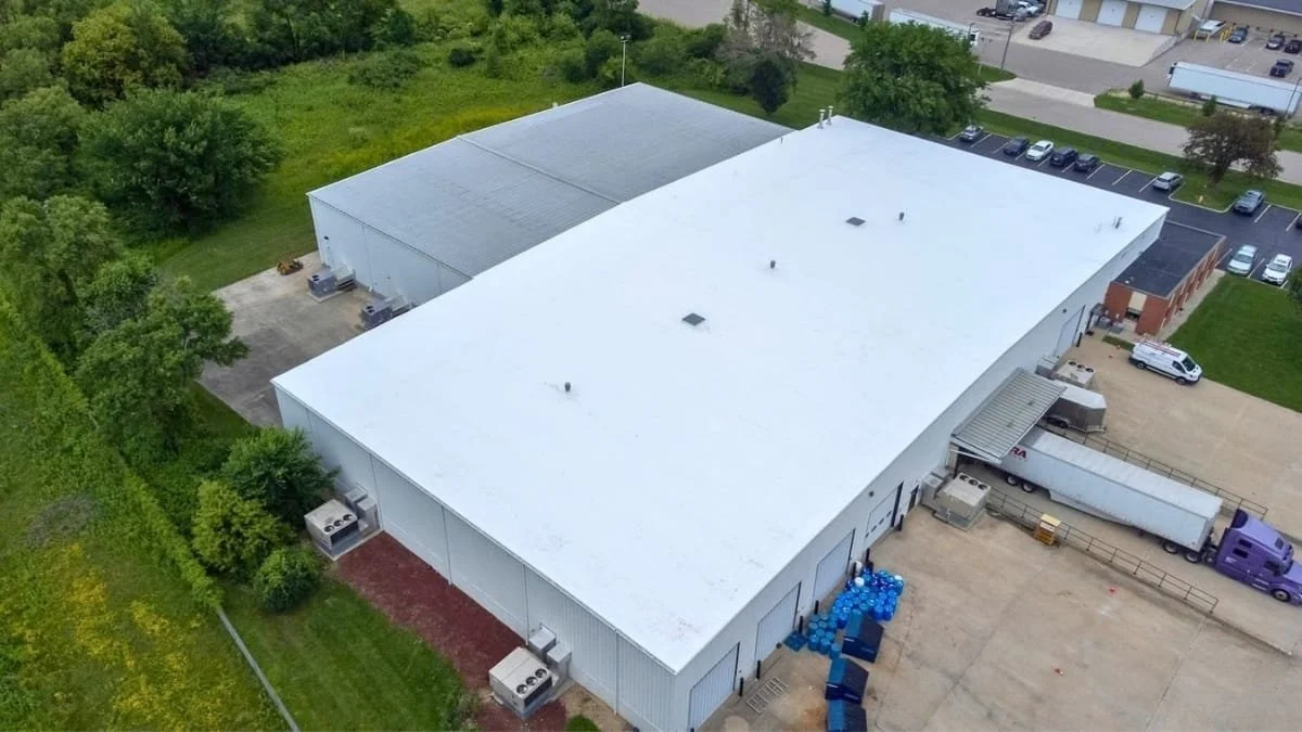 Industrial warehouse with large commercial flat roof