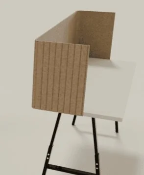 Pregradni akusticni stoni panel na stolu, idealan za kancelarije.