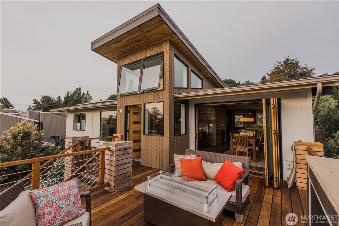 Kirkland · Houghton