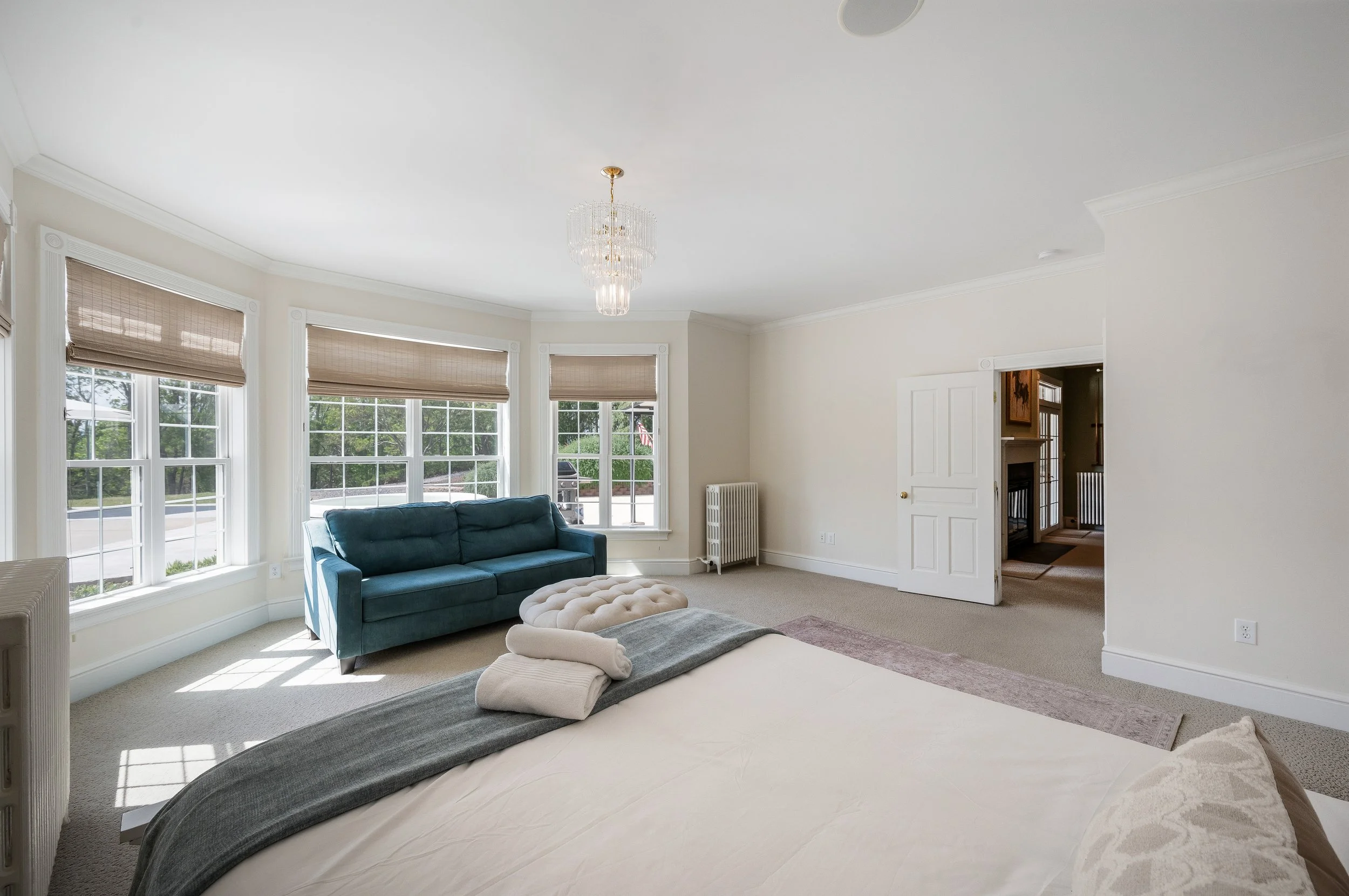 Garden Lounge Suite at Peony Hill