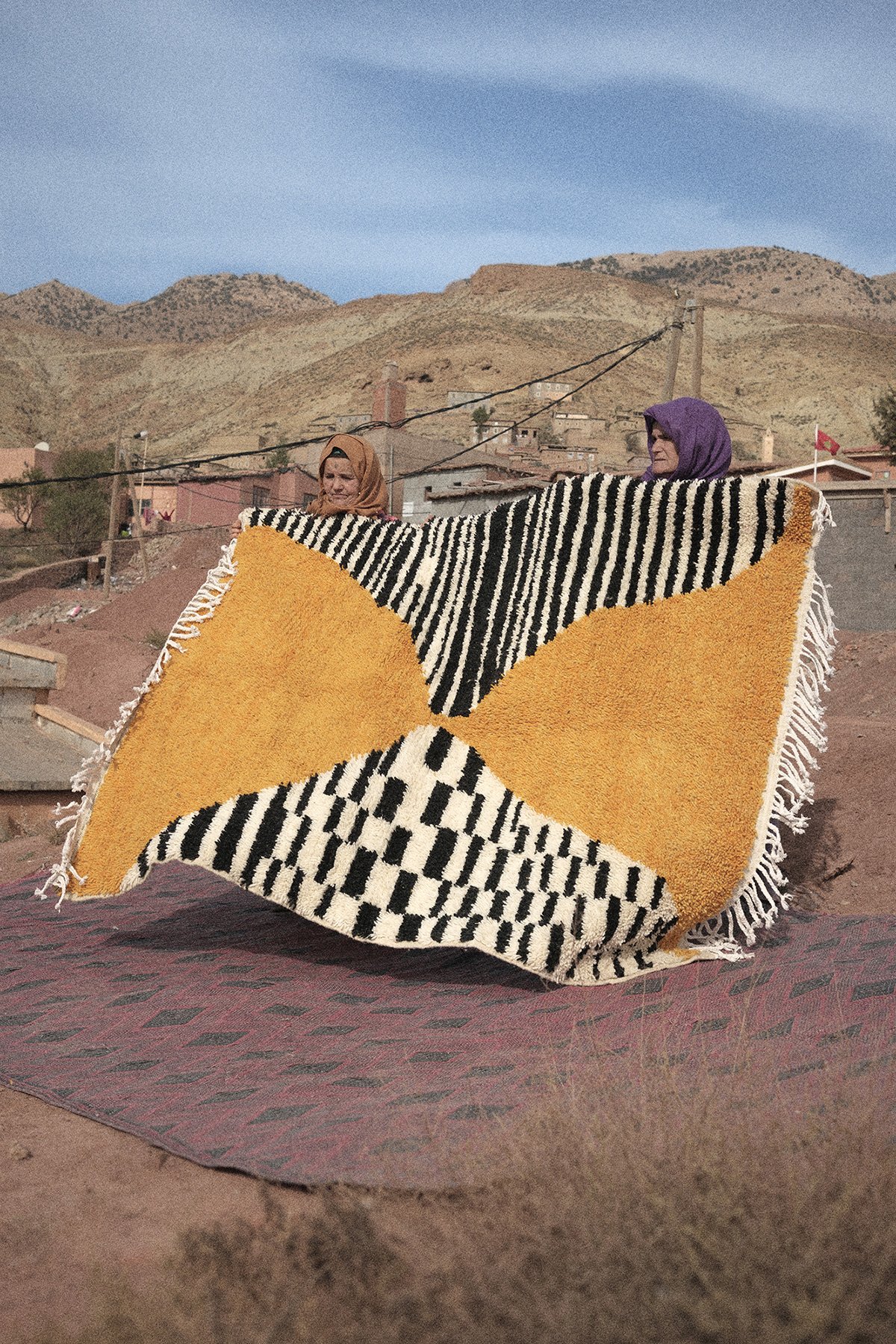 Rug 240105 – 200 × 160 cm