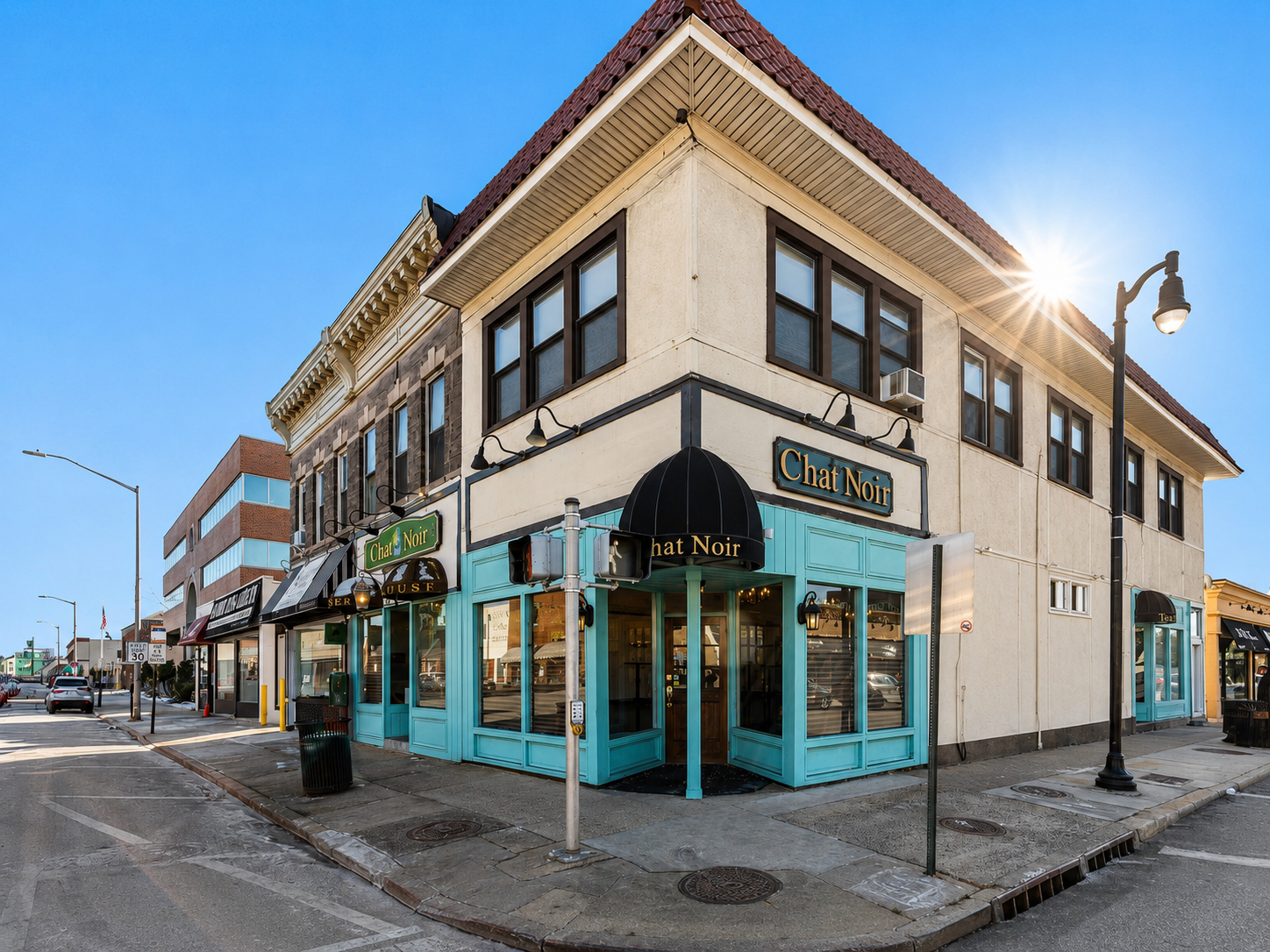 Former Chat Noir at 228 Merrick Road, Rockville Centre