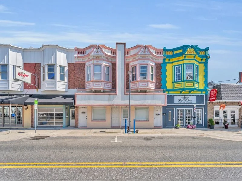 3807 & 3809 Pacific Ave