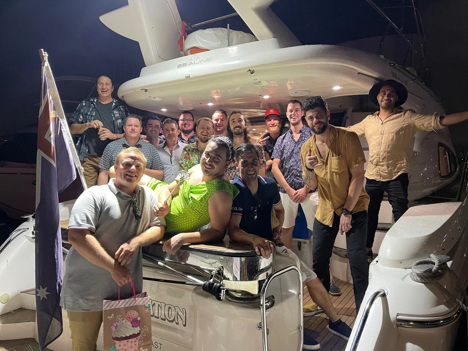 Gold Coast bucks party boat cruises