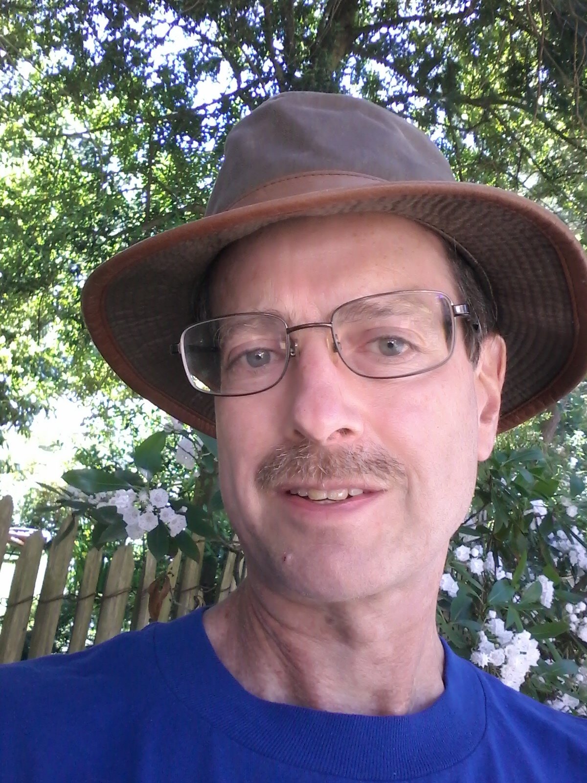 Carl Ehnis, author