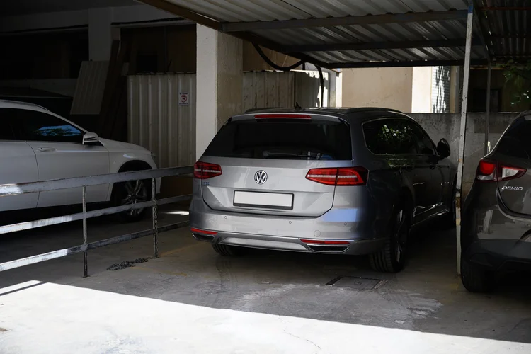 Calian Court amenity — Covered parking