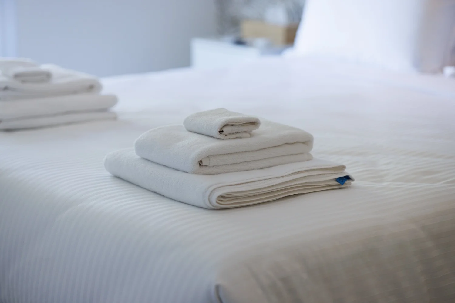 The Palm Suites Suite 2 — Fresh linens and spa towels