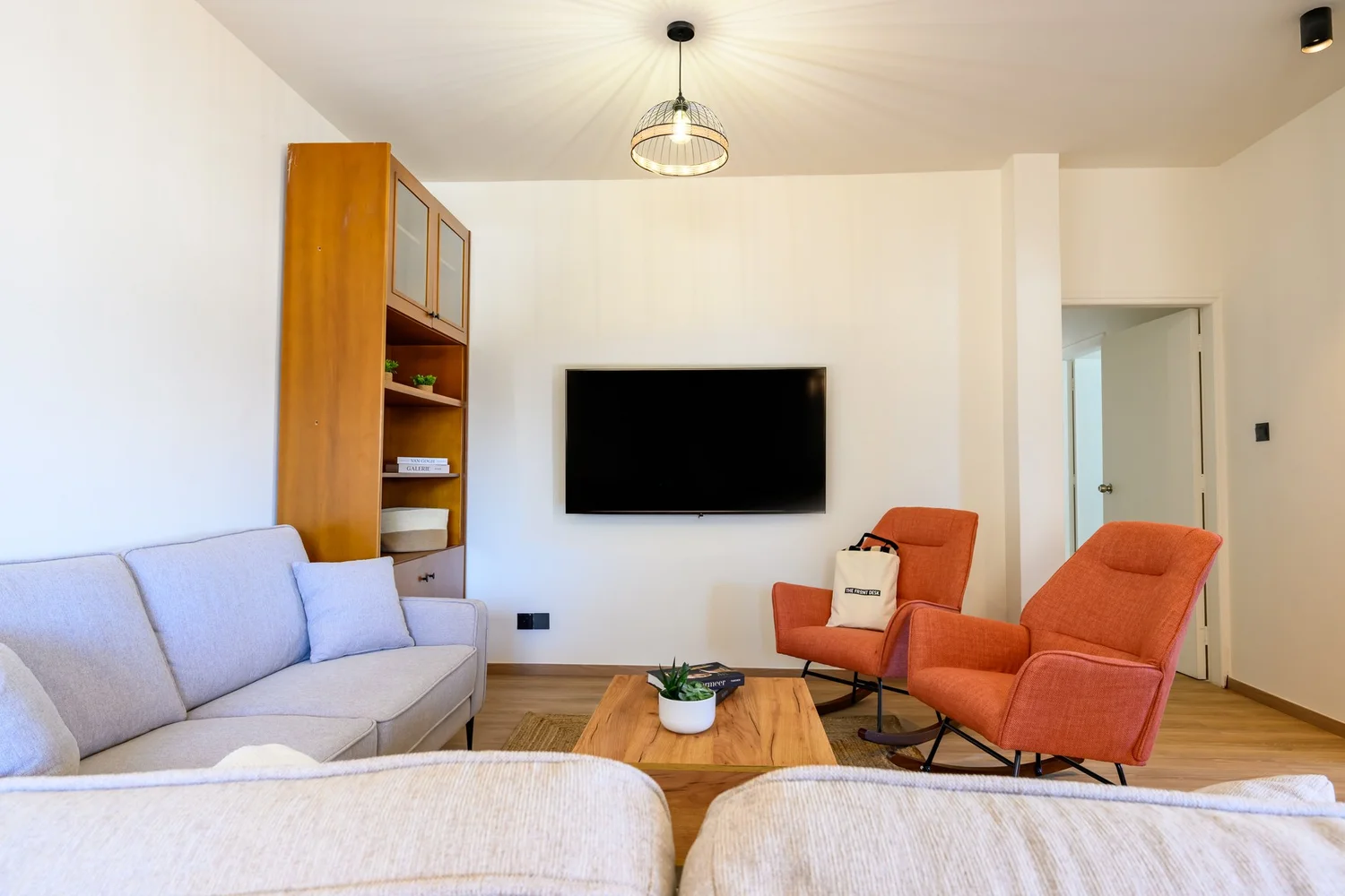 Calian Court — Sofas, armchairs and Smart TV