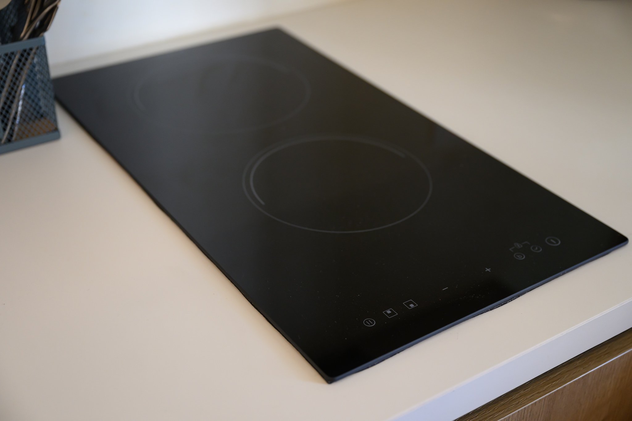 Nisia Signature Suite amenity — Induction hob