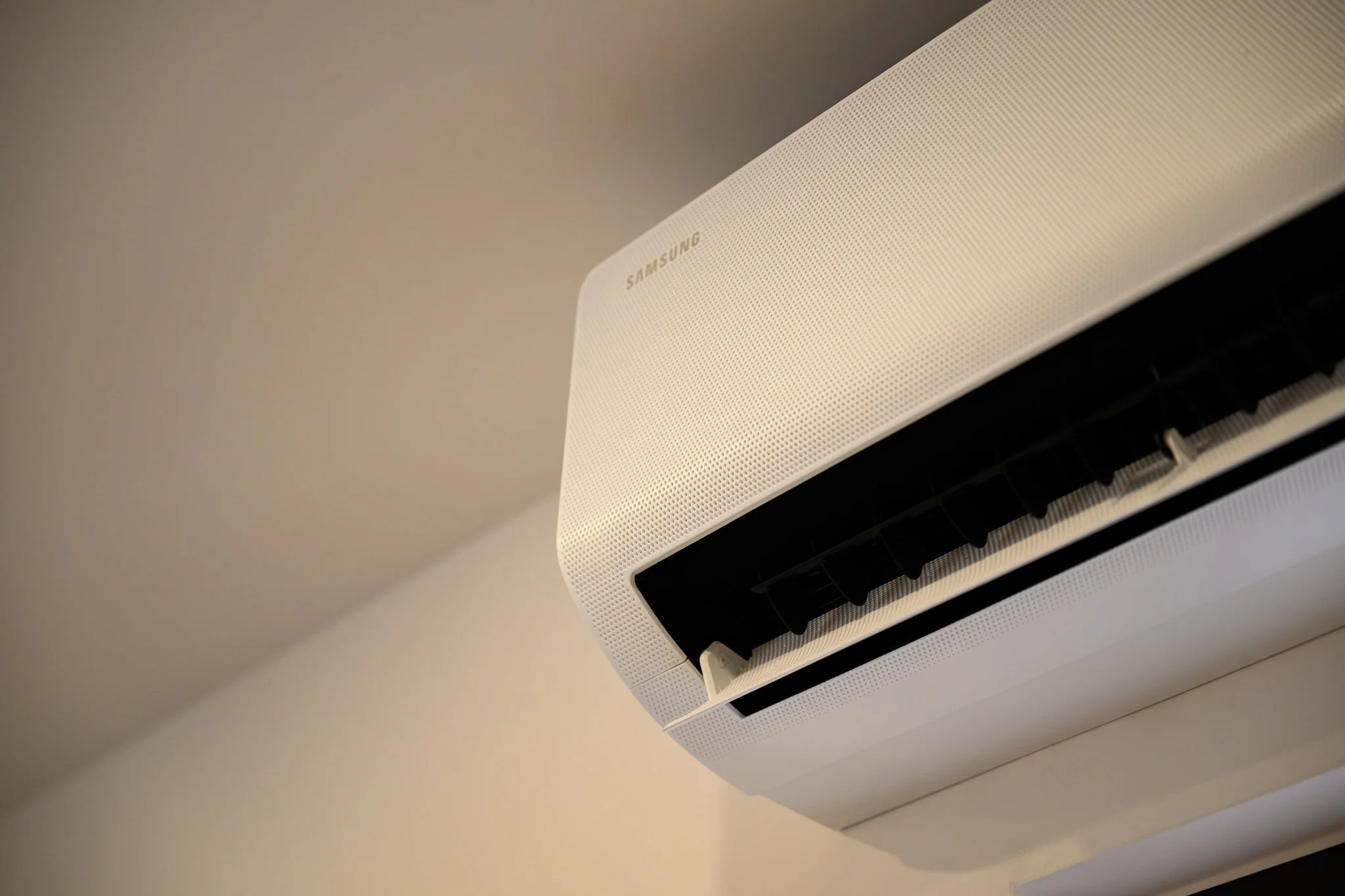 Nisia Junior Suite amenity — Air conditioning