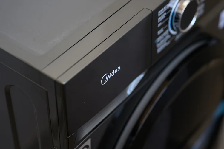 Calian Court amenity — Washing machine in the apartment