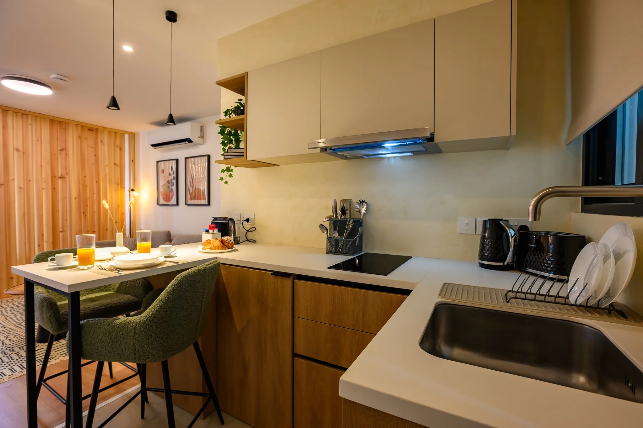 Nisia Signature Suite — Fully equipped kitchen