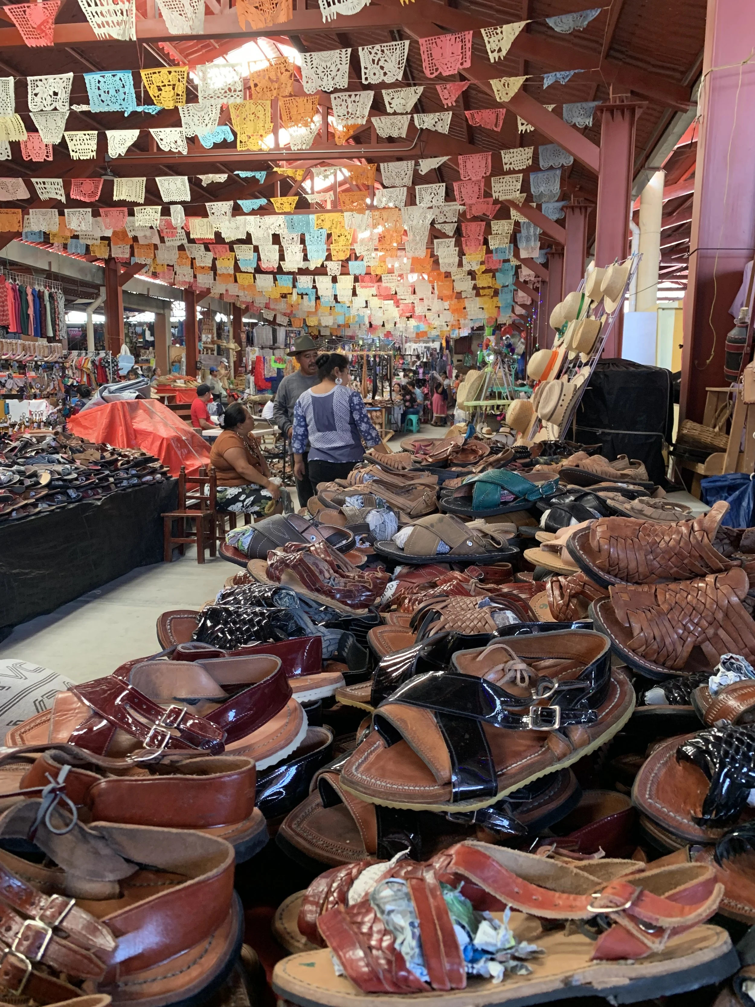 Tlacolula Sunday Market and Teotitlán weaving tour