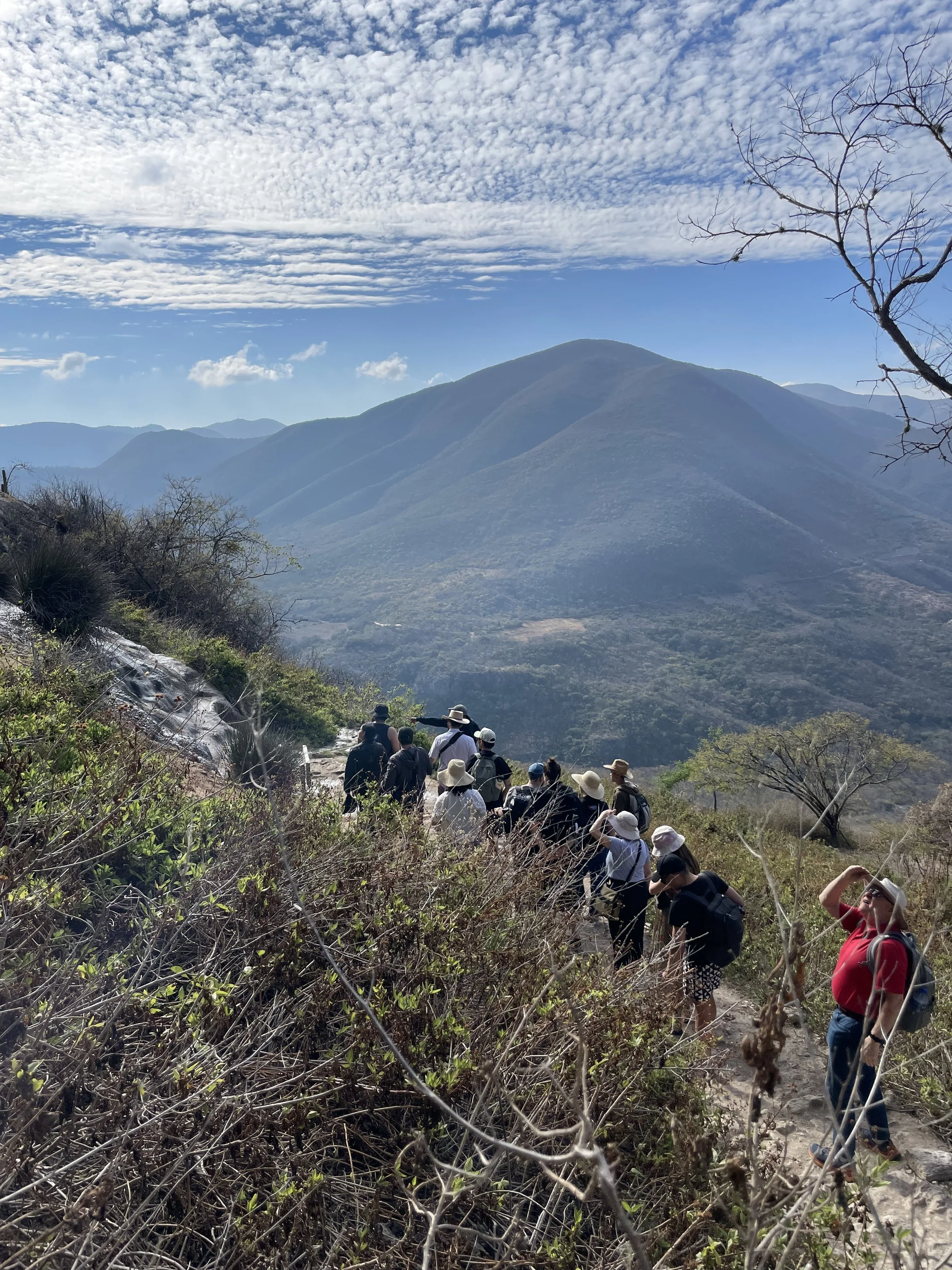Hierve el Agua hiking trail