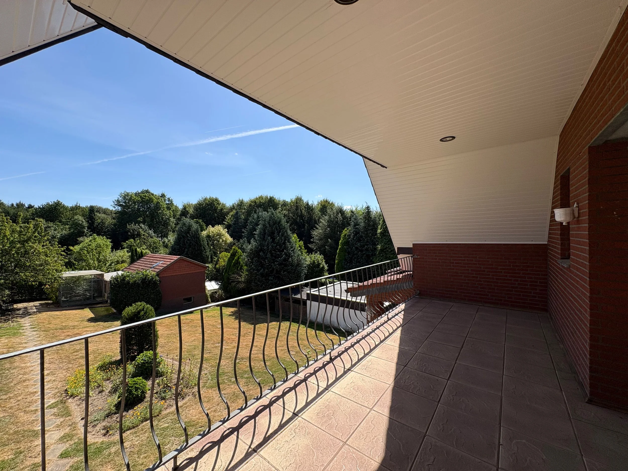 Balkon mit Blick ins Grüne