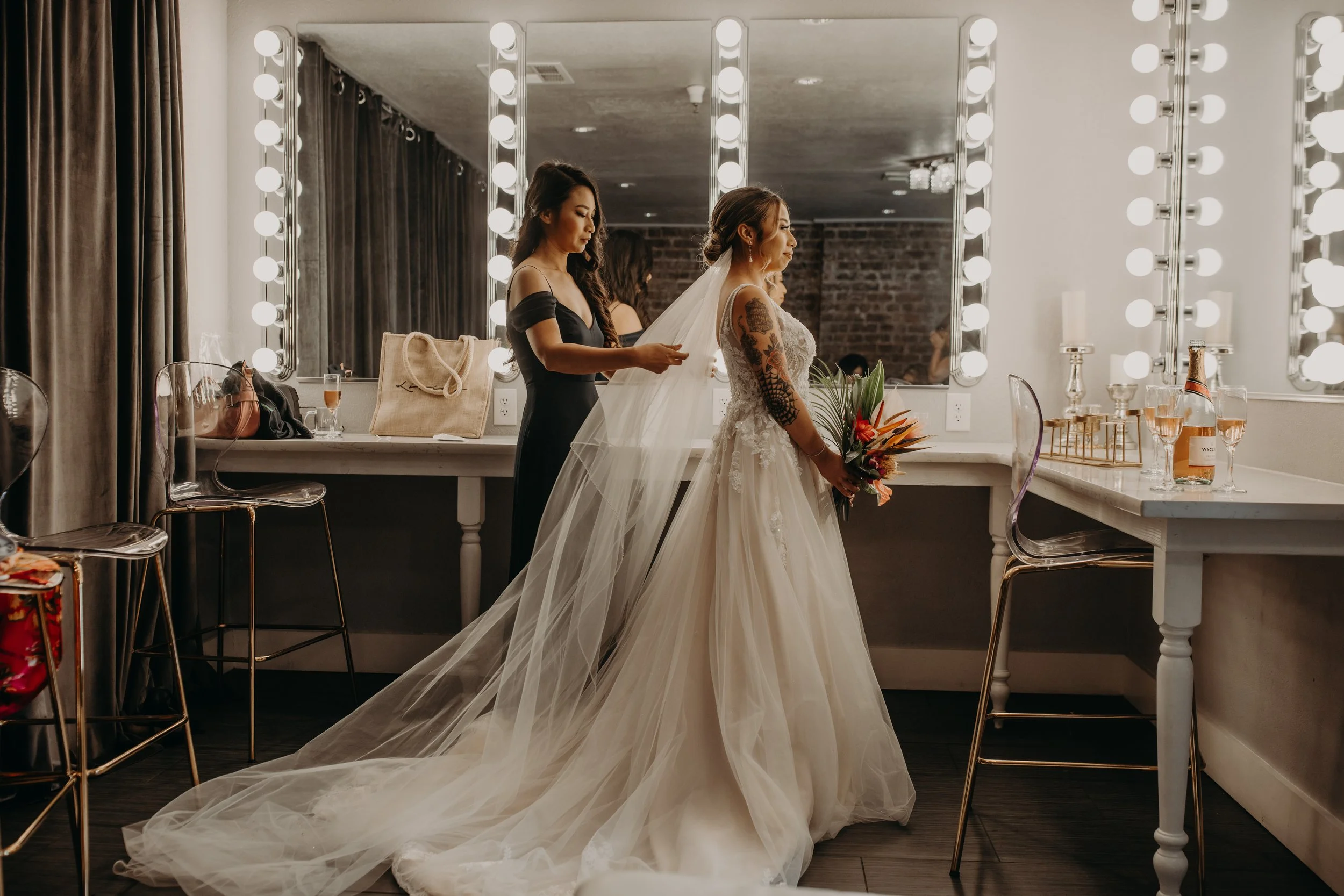 The Suite bridal getting-ready room at The Century