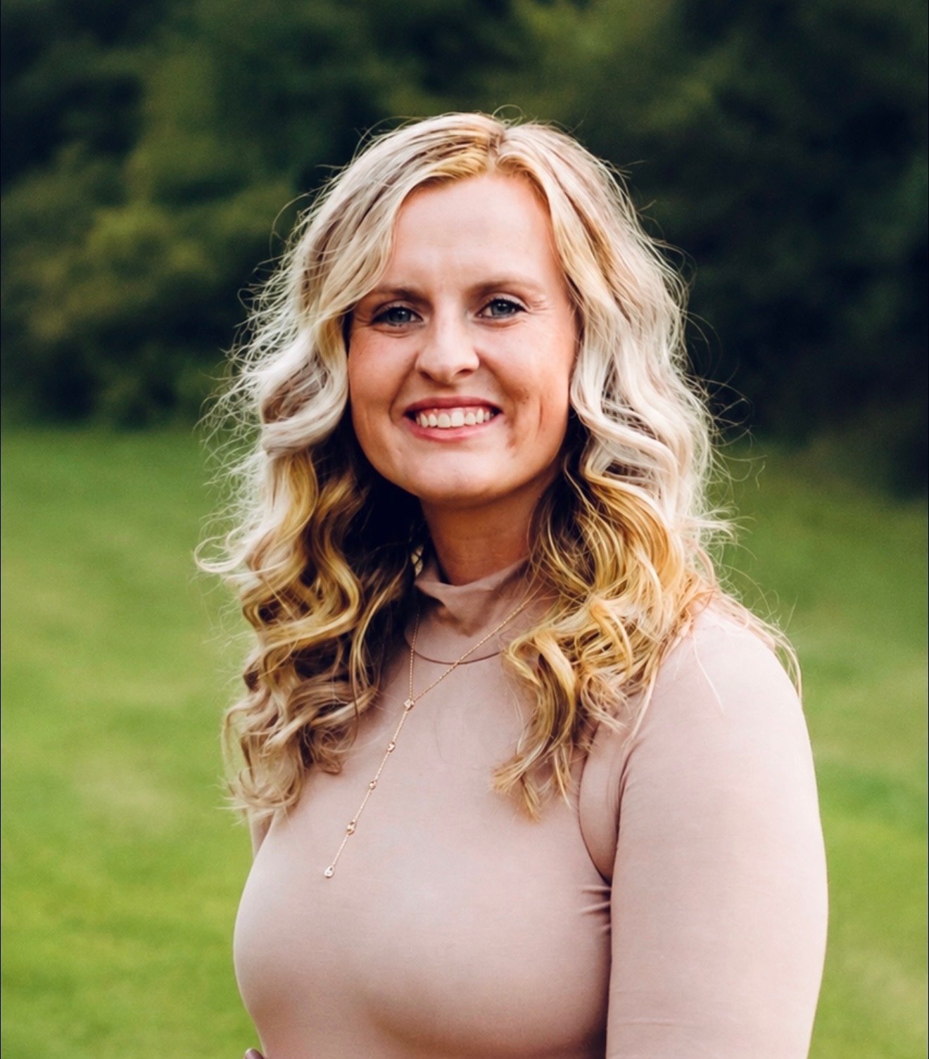 Jaycee Hickman, cat groomer at Ready Set Groom.