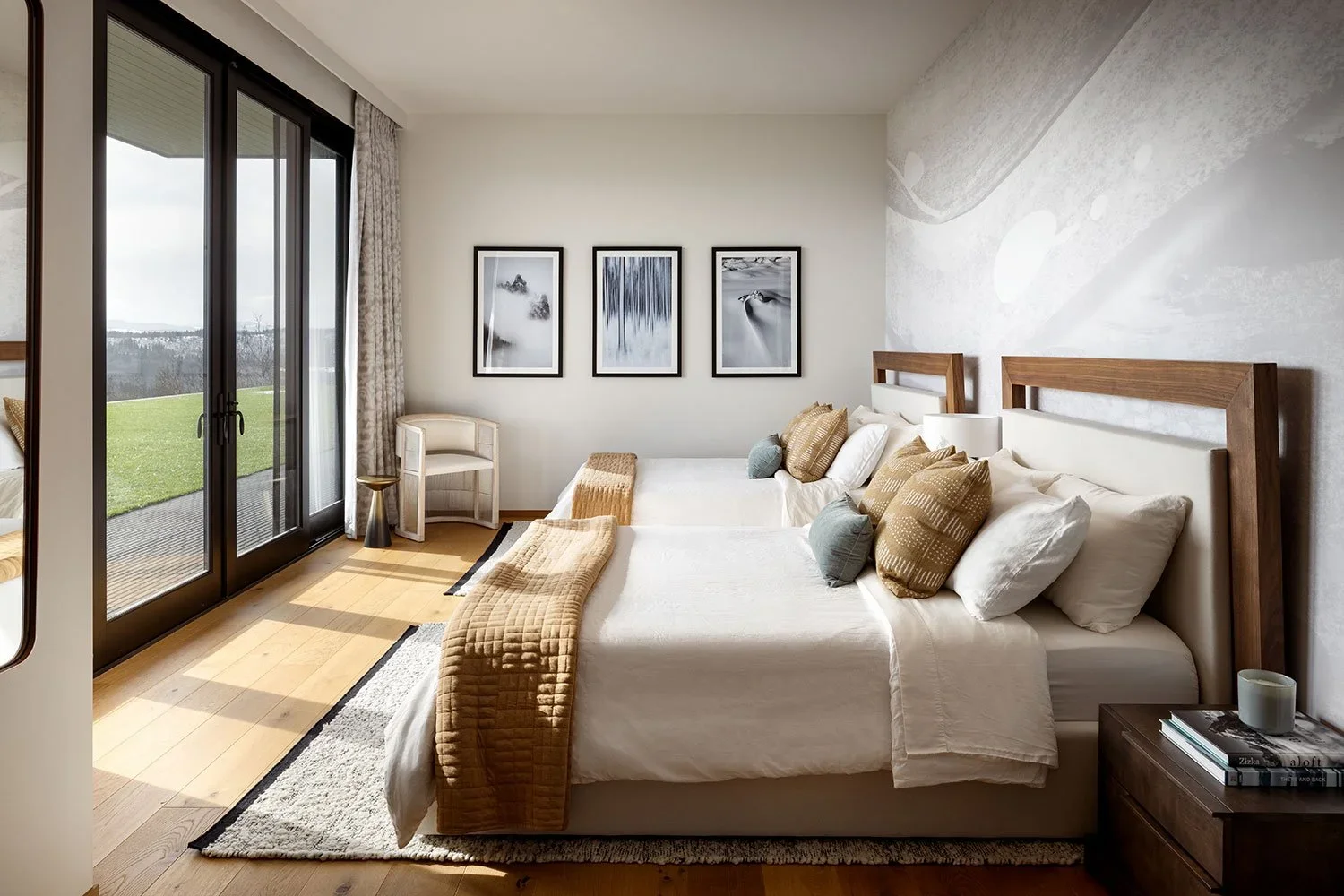 Queen Shared Room