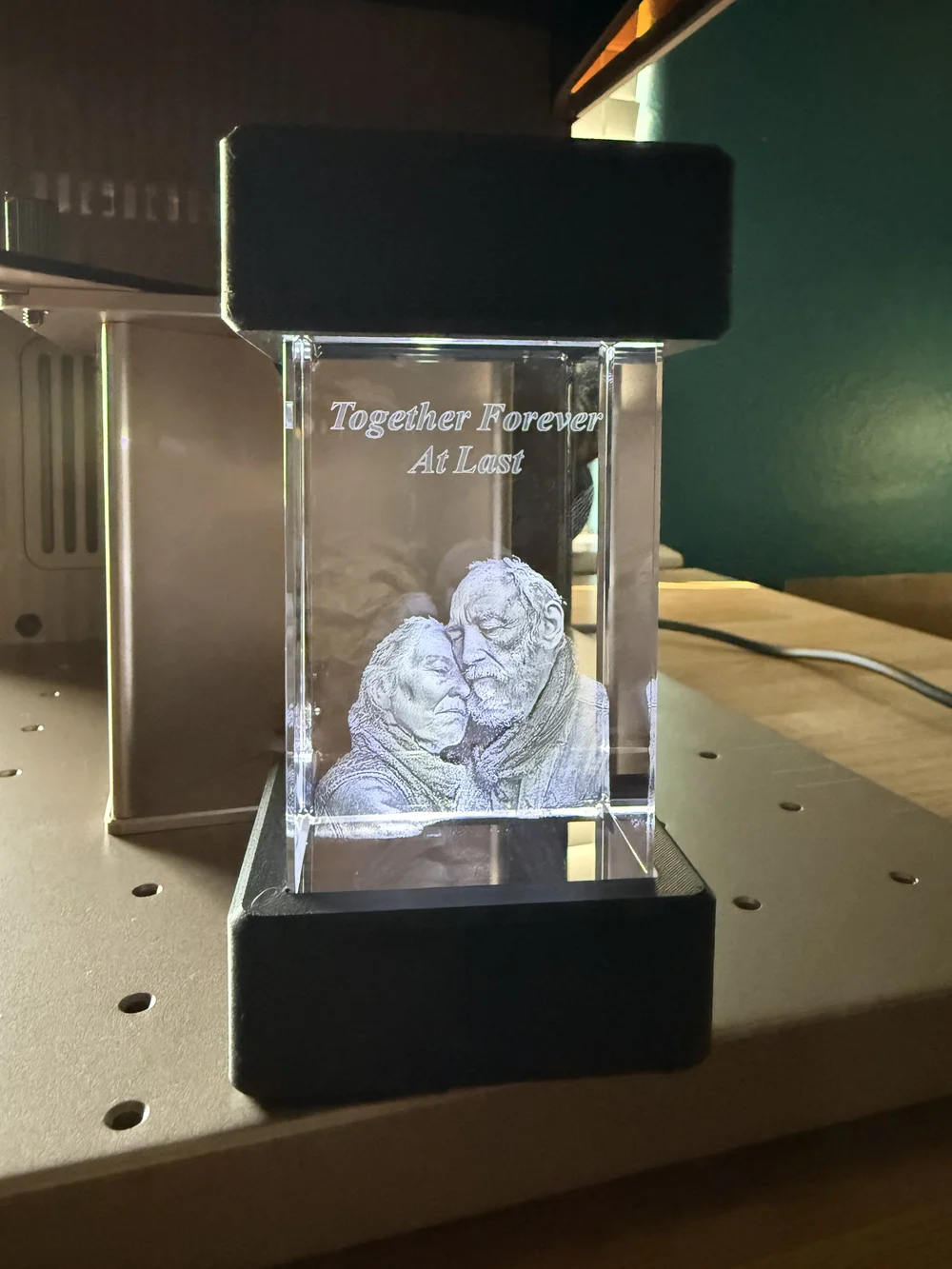 Portrait engraved inside crystal