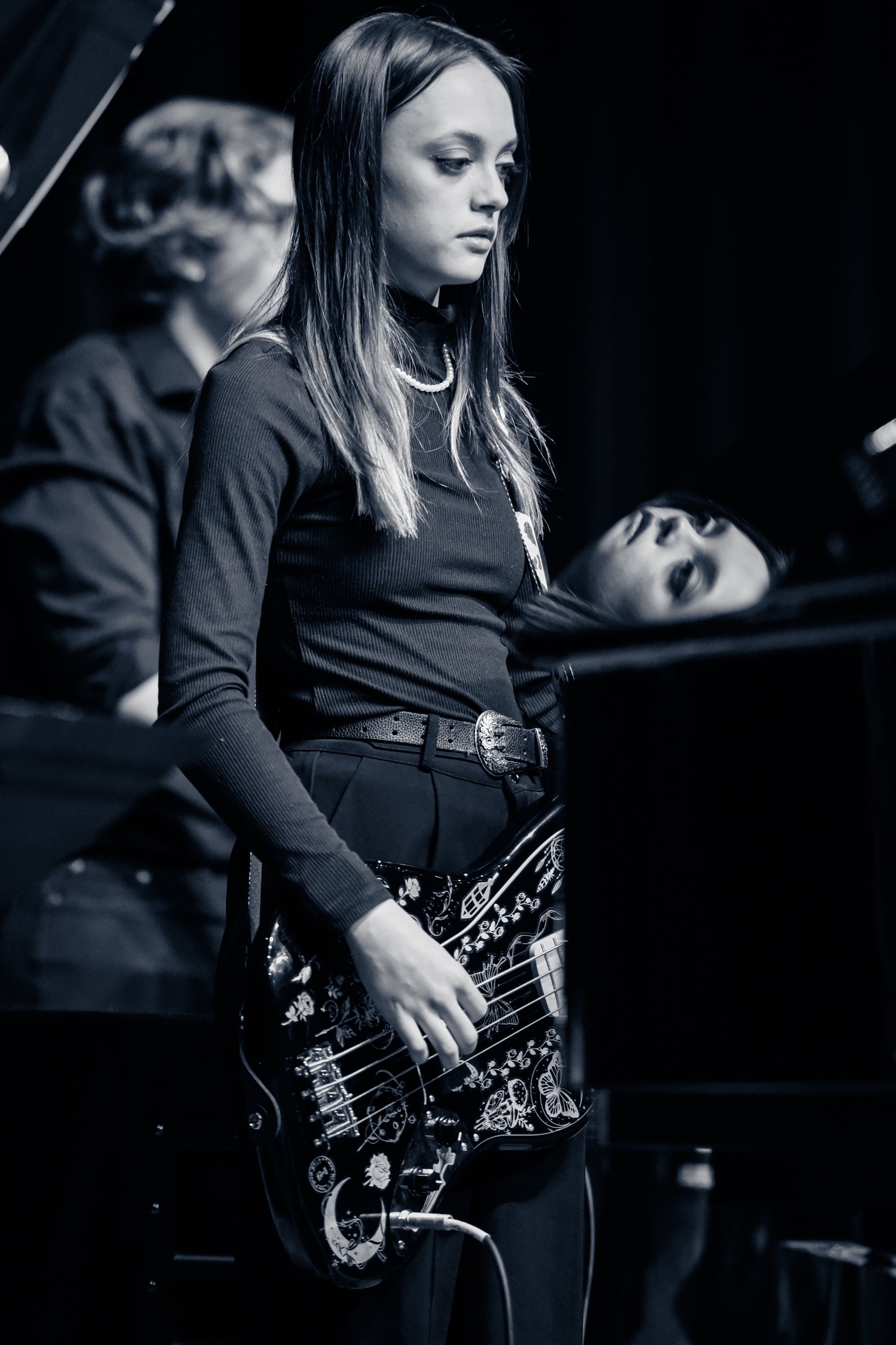 Echoes in the spotlight