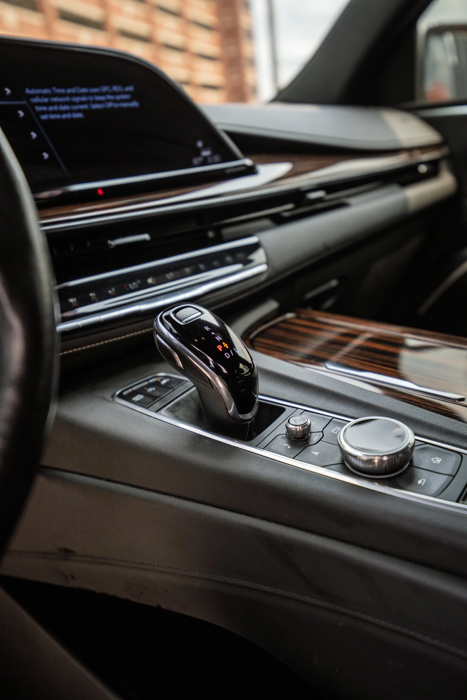 Cadillac Escalade Platinum rental — photo 6