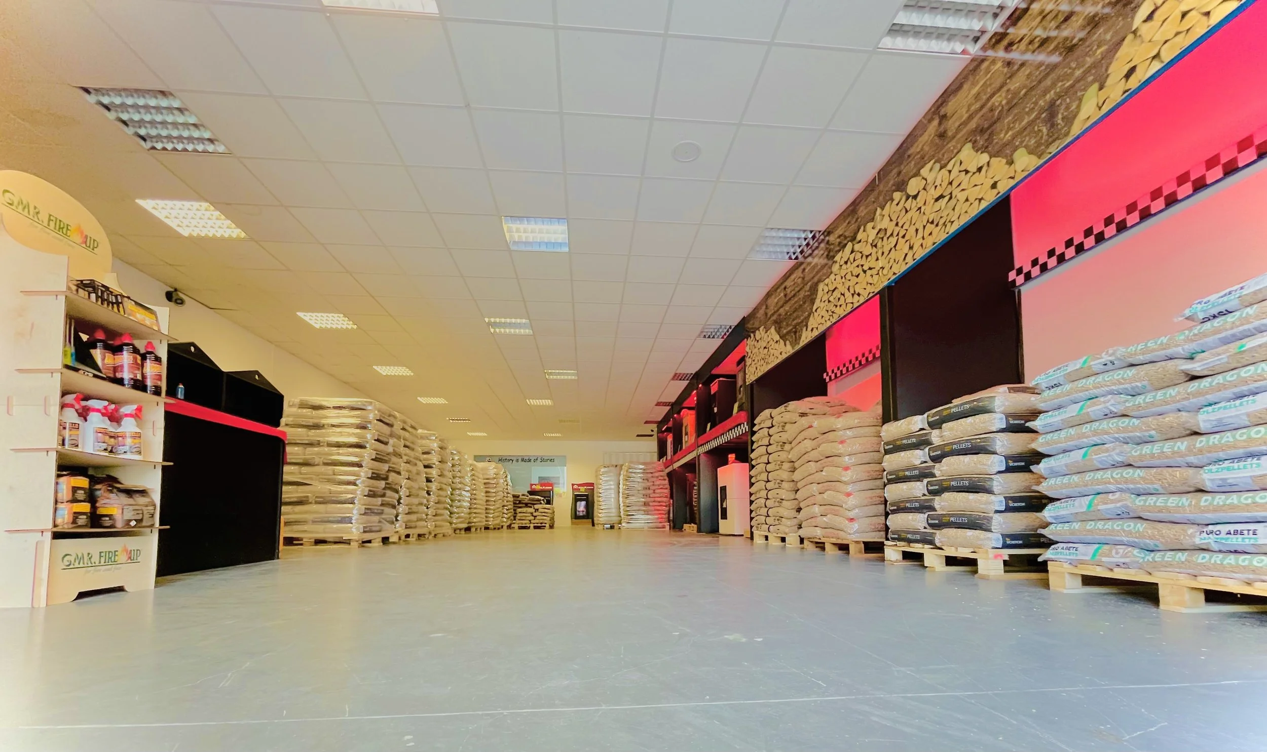 Magazzino stoccaggio e showroom Centro Pellet