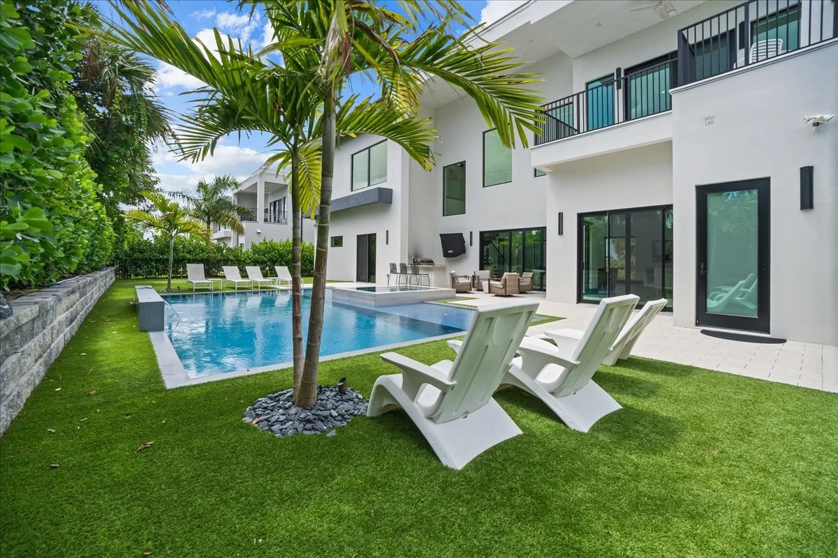 Salt Haus pool and outdoor living area