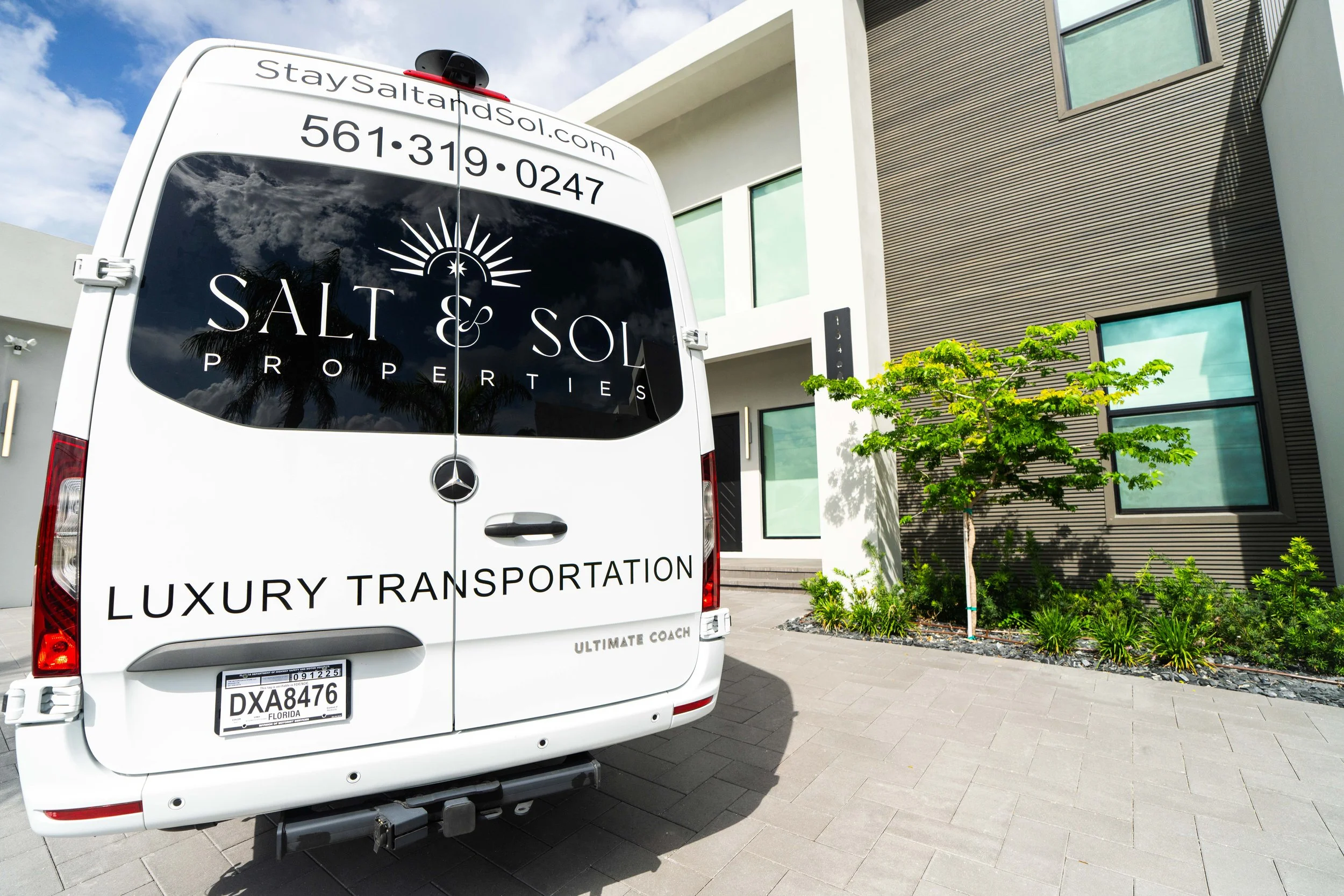 Luxy private chauffeur service