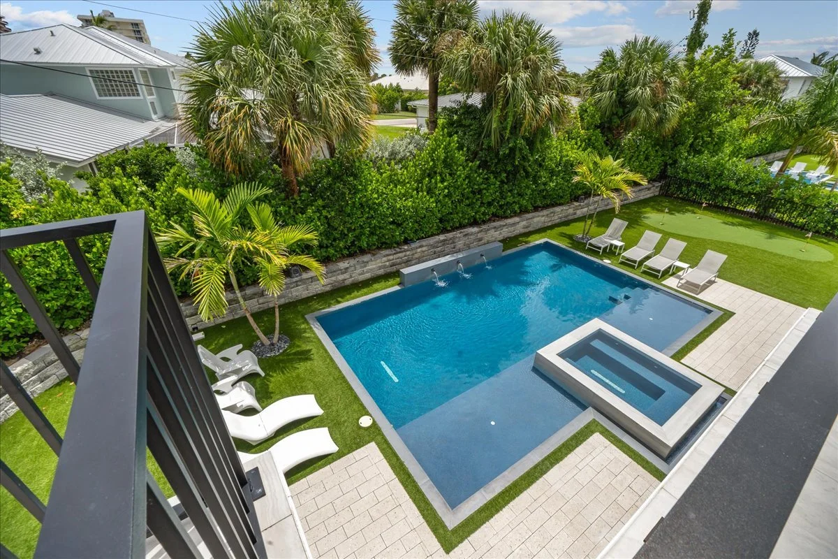 Salt Haus pool