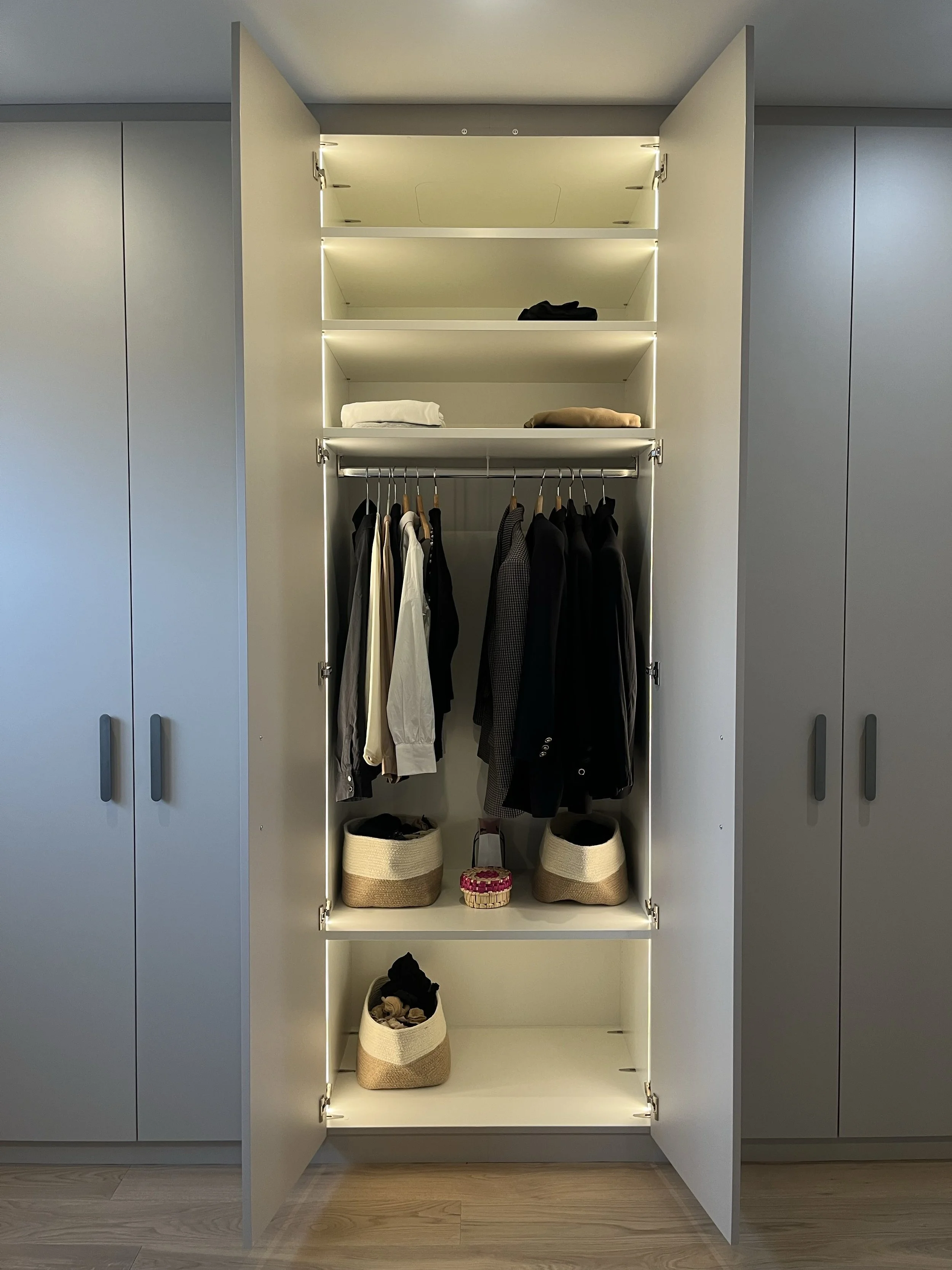 Integrated lighting in joinery