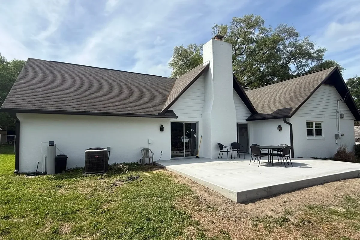 Musket brown seamless gutters installed on a home in Ocala, Florida.