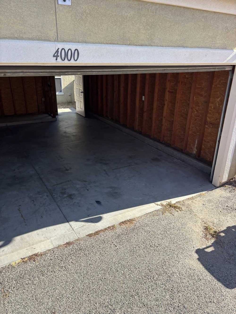 Matching garage after pickup with the floor cleared
