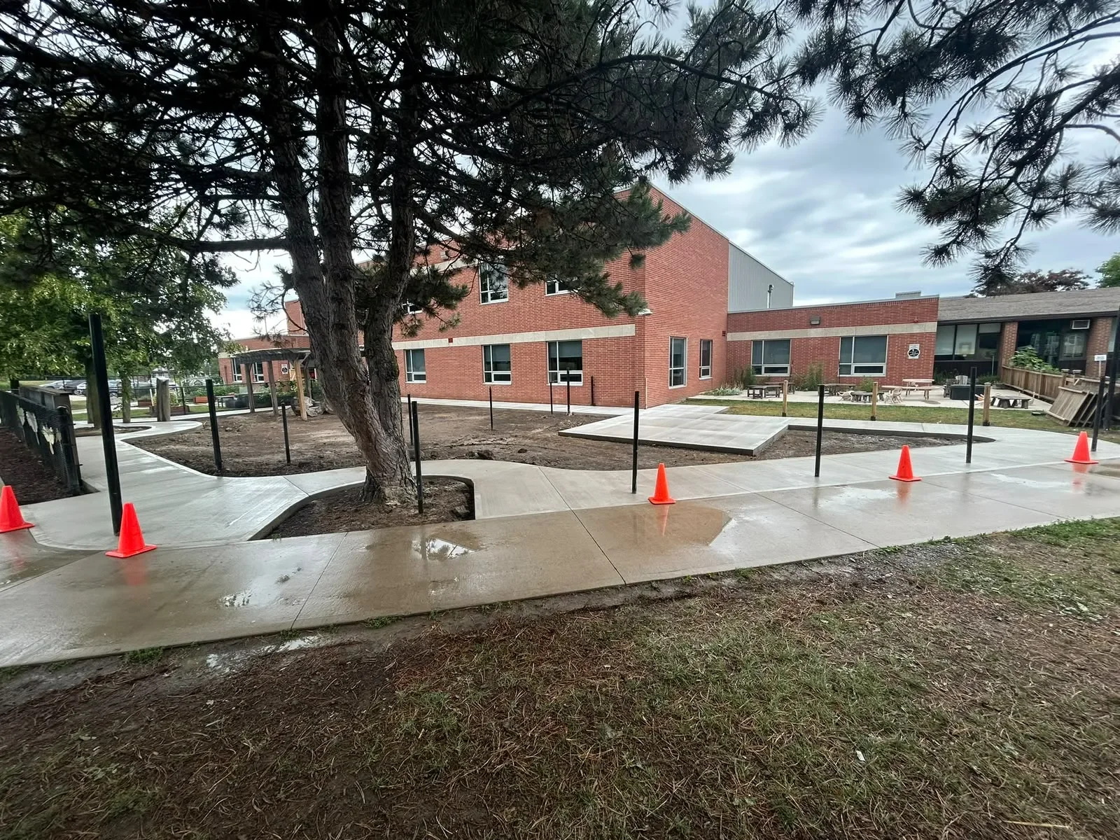 Concrete walkways — Niagara North Contracting