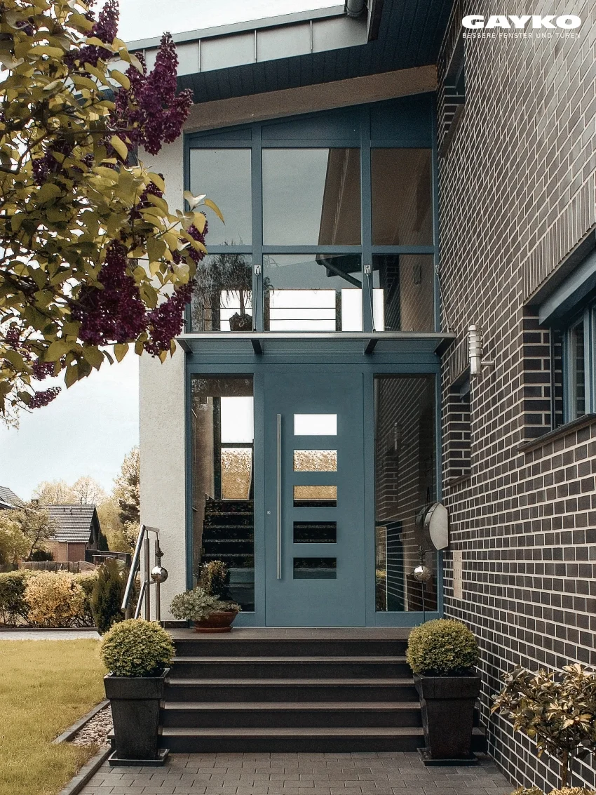 Klassieke PVC voordeur op maat geplaatst in Schoten door Firma Witt