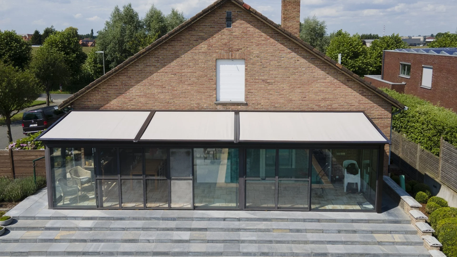 Verandazonwering op maat geplaatst in Antwerpen door Firma Witt