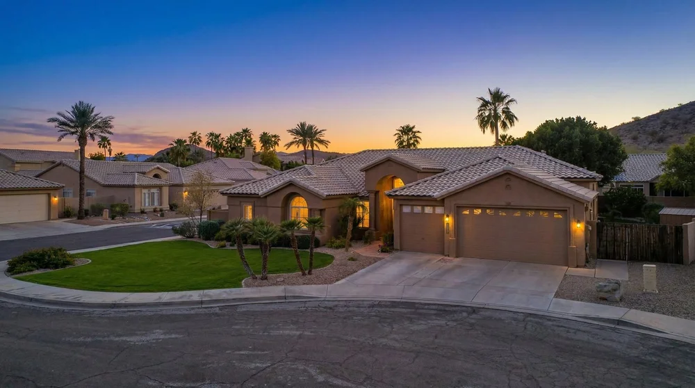 Bright Goodyear home interior photographed by Valley View Photo