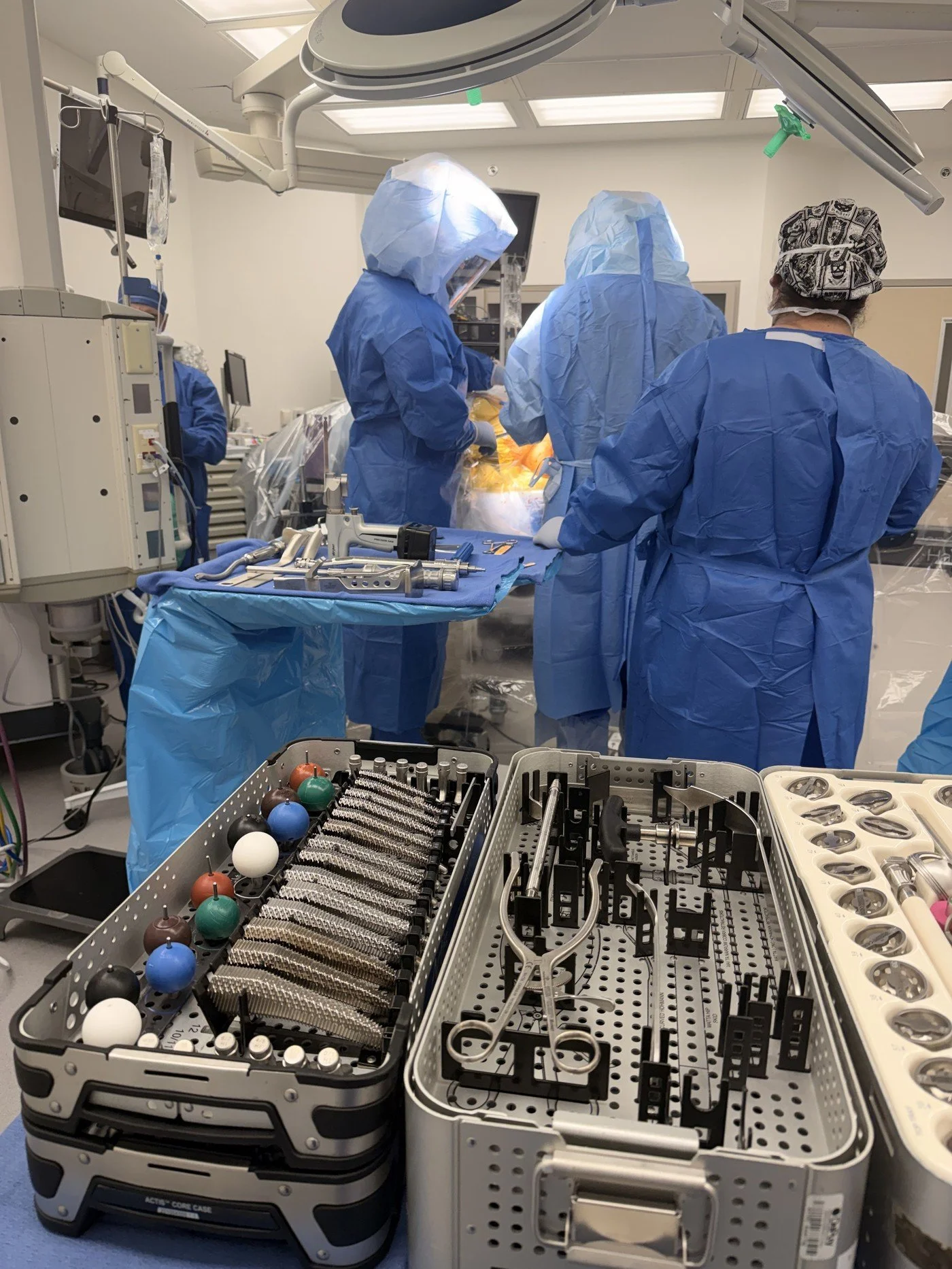 Operating room during a hip replacement with DePuy Actis instruments
