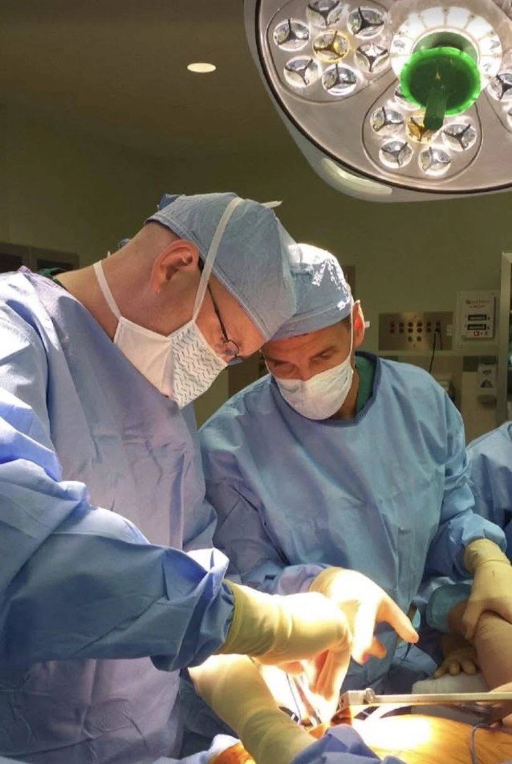 Dr. Steven Ward during orthopedic residency training in the operating room